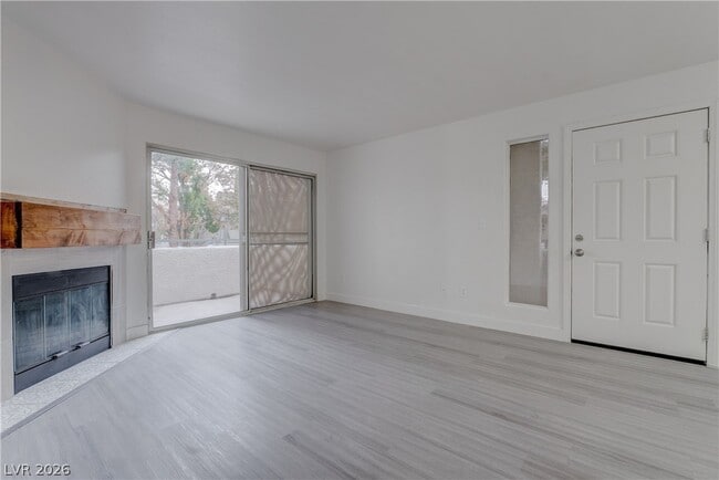 Foto del edificio - 3060 Tarpon