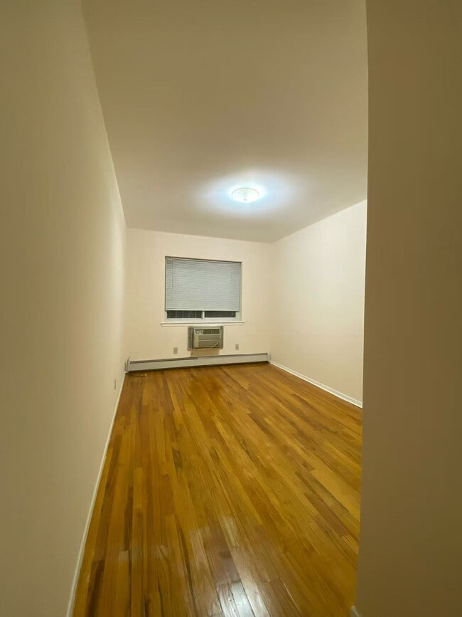 Foto del edificio - 35-22-22 163rd St