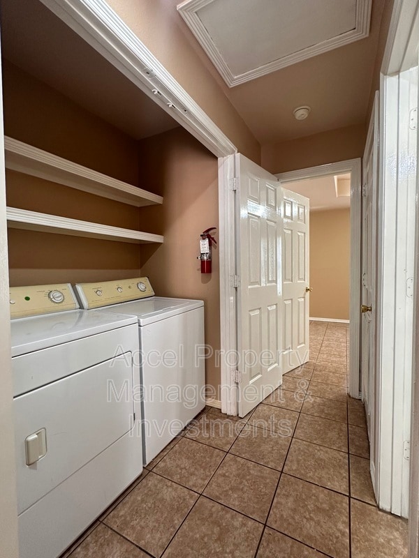 Building Photo - 811 French Ave