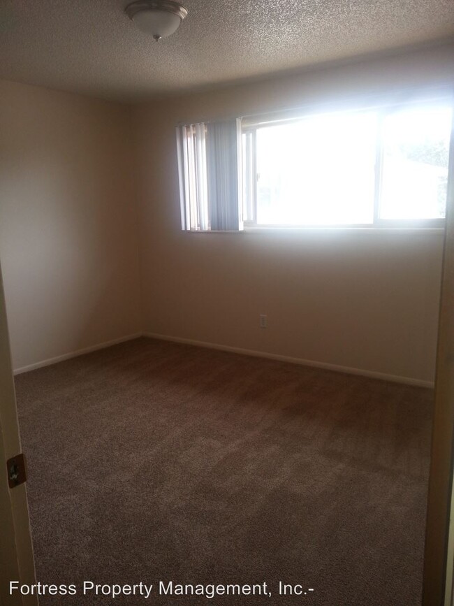 Foto del edificio - 10615 NE Weidler St