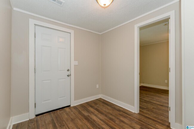 Foto del edificio - 516 Stewart St NW