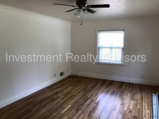 Foto del edificio - 1718 Downington Ave S