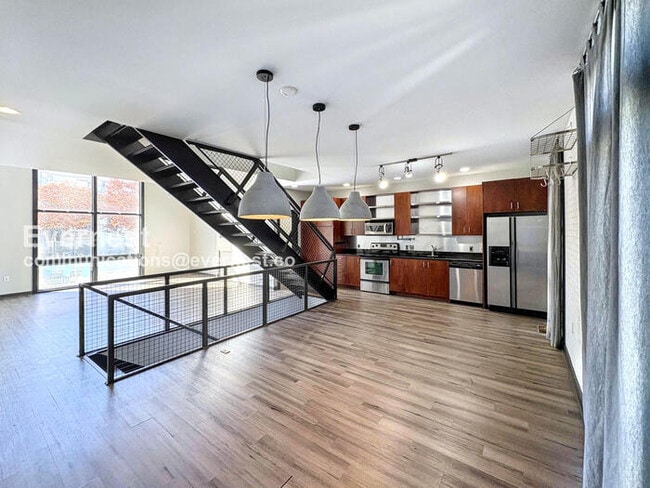 Foto del edificio - 1273 MacKintosh pknw