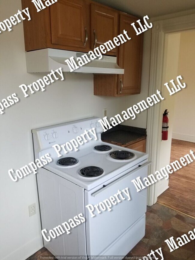 Building Photo - $1295 - 3 Bed, 1 Bath Apartment - Coatesville