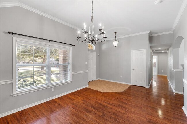Building Photo - 2403 White Stallion Way
