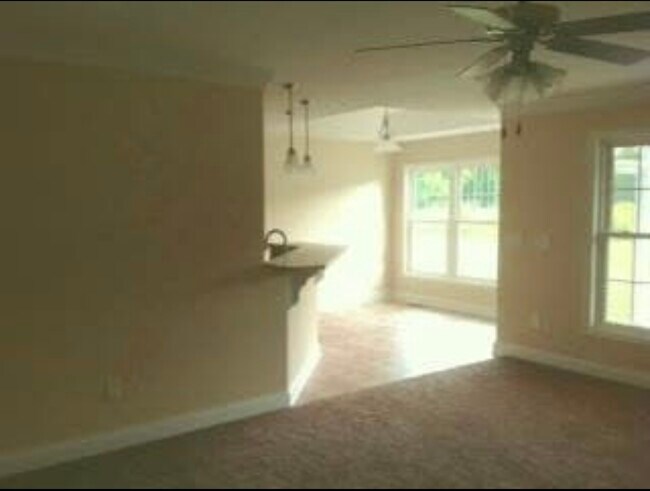 Foto del edificio - 5010 Blackwater Branch Rd