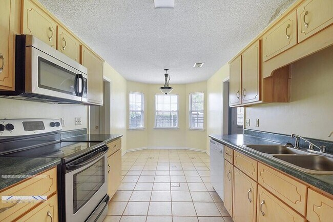 Foto del edificio - 1948 Kingston Ln