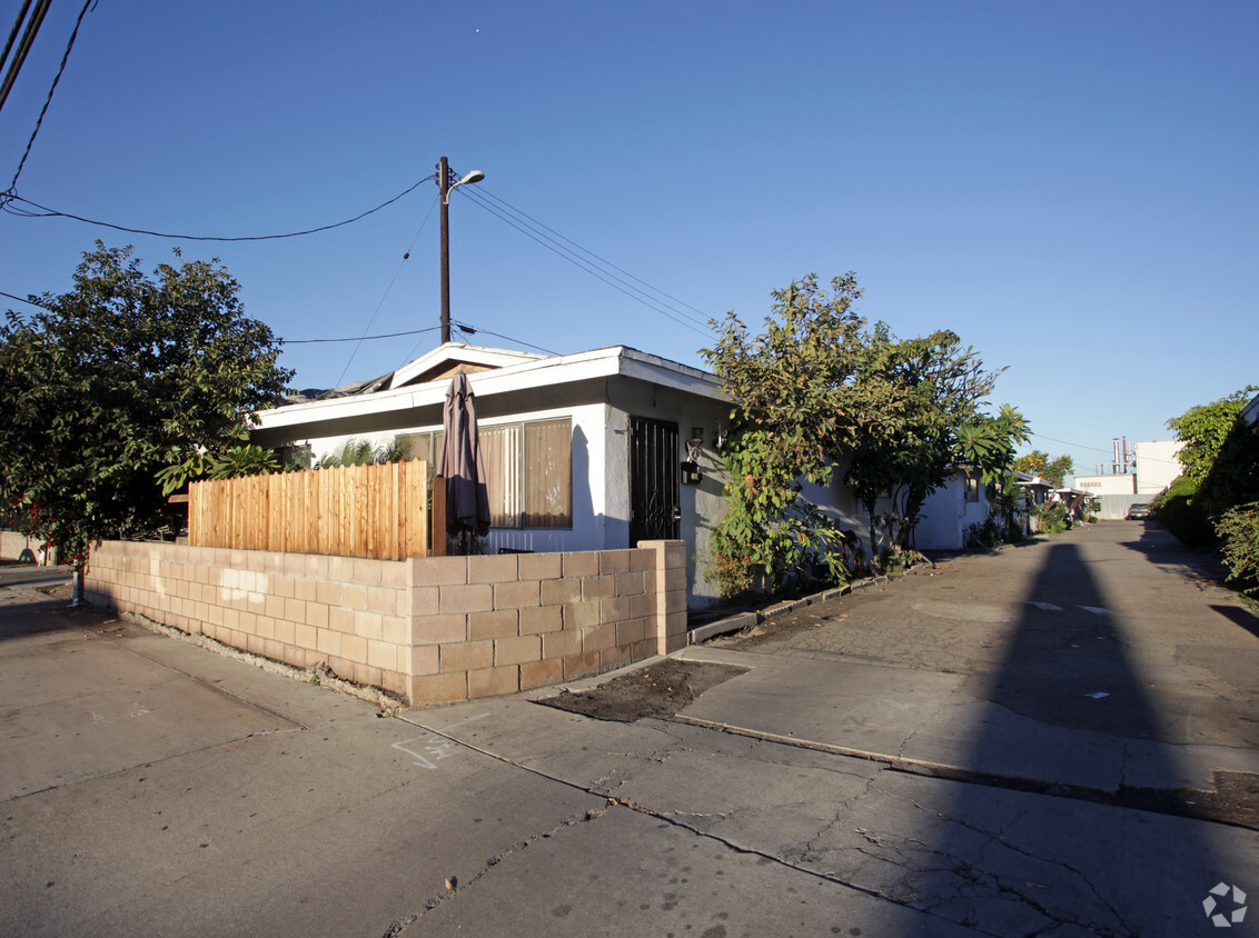 Building Photo - 129-131 S 7th Ave