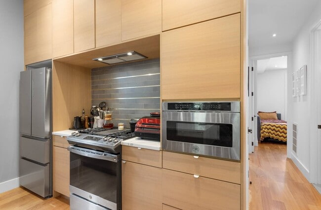 Building Photo - 297 Clifton Pl