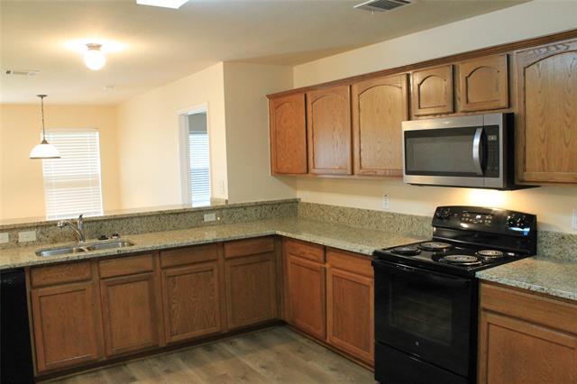 Foto del edificio - 2044 Lake Trail Dr