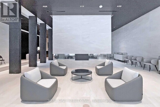 Photo du bâtiment - 2221 Yonge St