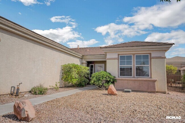 Foto del edificio - Charming 2BR House in 55+ Anthem Community...