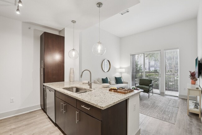 Building Photo - Everra Midtown Park