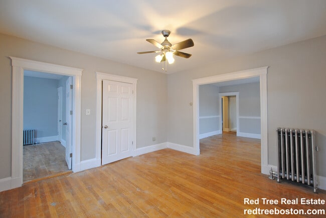 Foto del edificio - 80 Langley Rd