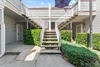 Building Photo - 7401 Auburn Oaks Ct