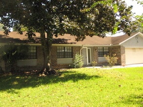 Building Photo - 2167 John Hart Cir