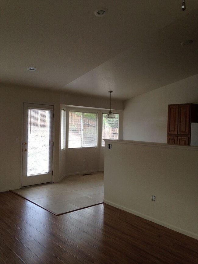 Building Photo - 8200 Shifting Sands Dr
