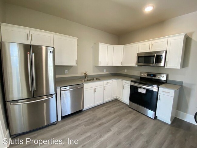 Building Photo - 3 br, 2 bath House - 907 E. Mobile Street
