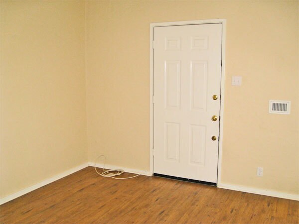 Foto del edificio - **Charming 3-Bedroom Home in the Heart of ...