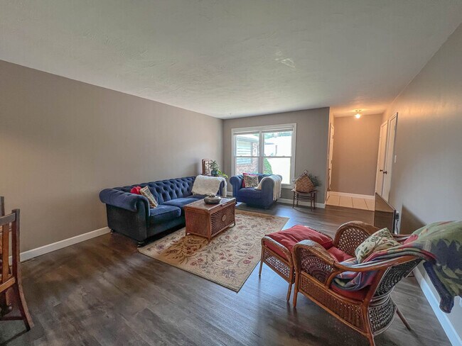 Building Photo - 3045 W Morningside Ct