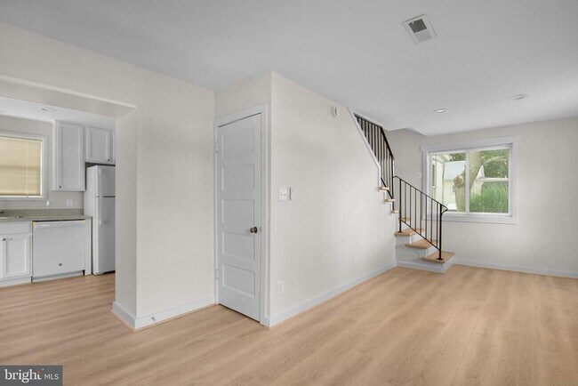 Foto del edificio - 6064 Drum Point Rd