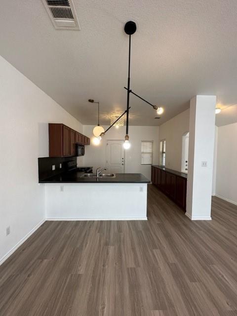 Foto del edificio - 15109 Parrish Ln