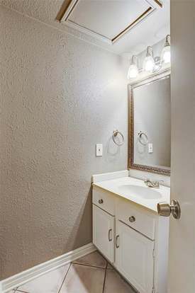 Building Photo - 1330 Augusta Dr