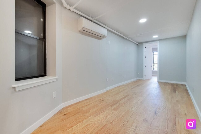 Building Photo - 824 Classon Ave