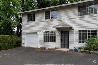Building Photo - 5716 NE 60th Ave