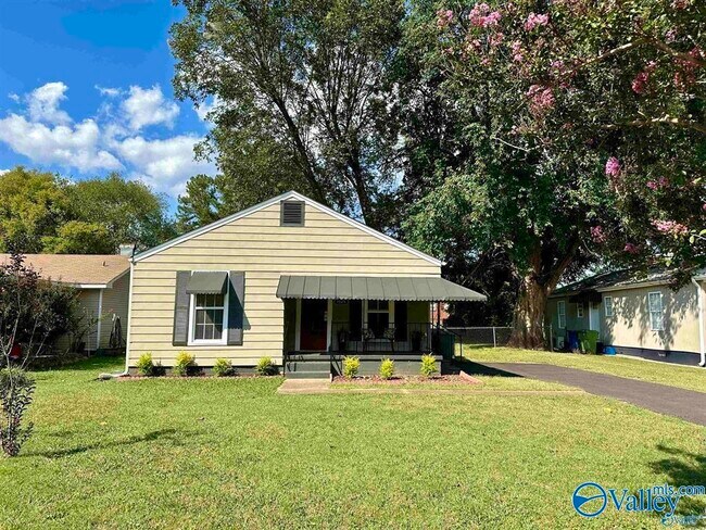 Foto del edificio - 1529 Mckinley Ave NE