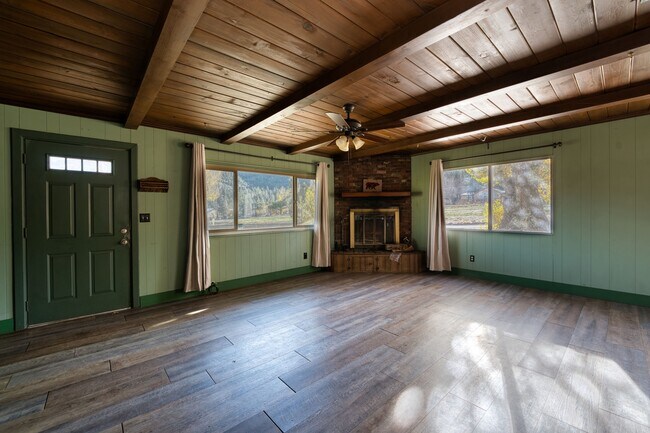 Foto del edificio - 16521 Mil Potrero Hwy