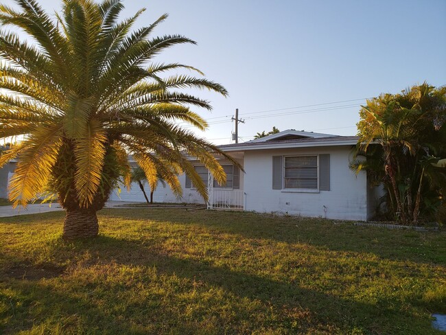 Building Photo - Charming 2-Bedroom, 2-Bath Single-Family H...