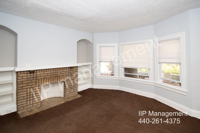 Building Photo - Discover Your New Home in Vibrant Clevelan...