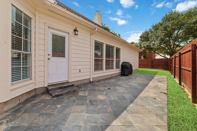 Foto del edificio - 22531 Heather Way Ct