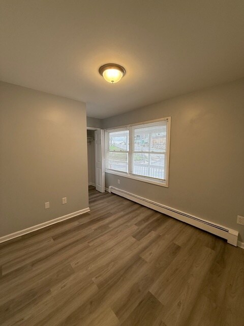 Building Photo - 2 Spring Valley St