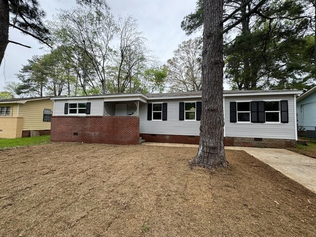 Photo - 742 Montclair Pl House