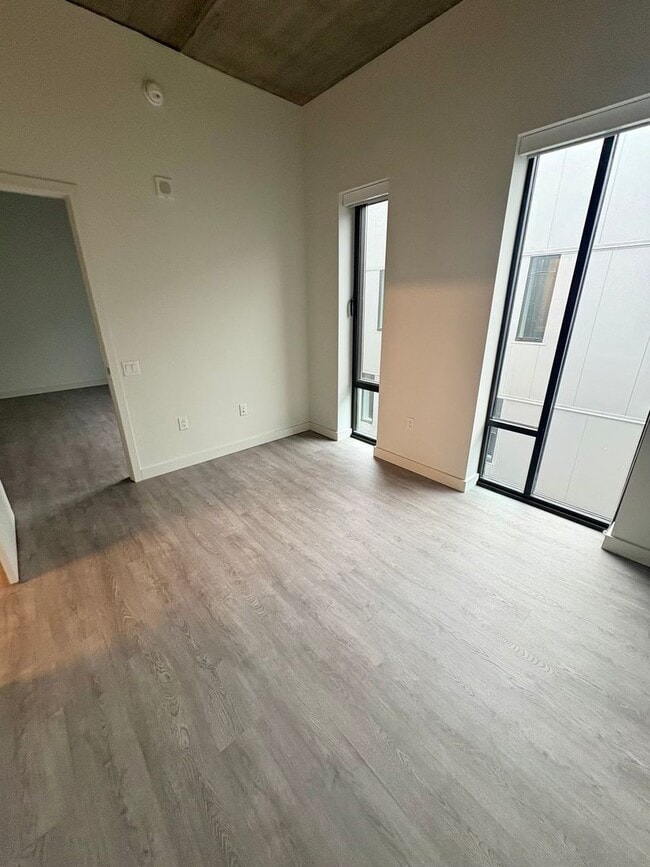 Interior Photo - Baumhaus Apartments