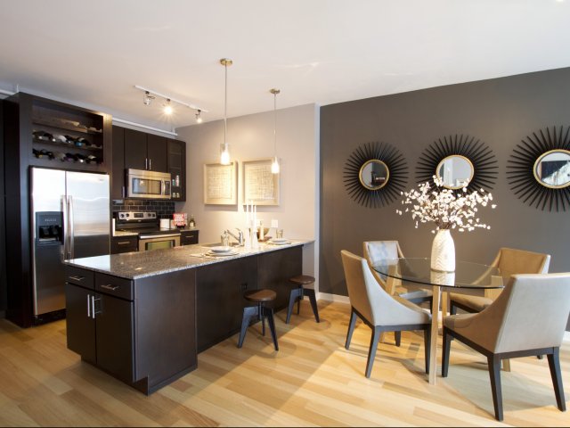 Foto principal - 111 W Kinzie St