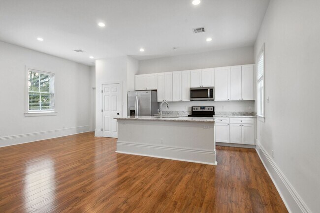 Foto del edificio - 4999 Burgundy St
