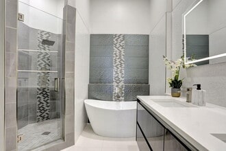 Building Photo - 6584 Villa Sonrisa Dr