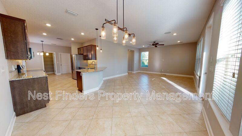 Primary Photo - 33 Eagles Nest Ln