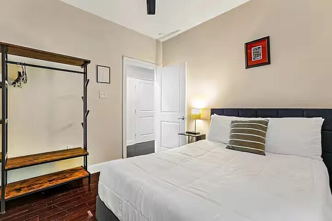 Foto del edificio - 1300 St Bernard Ave