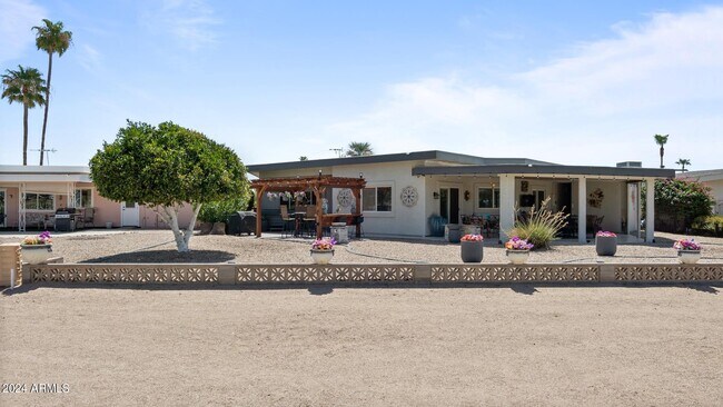 Foto del edificio - 10738 W Wheatridge Dr