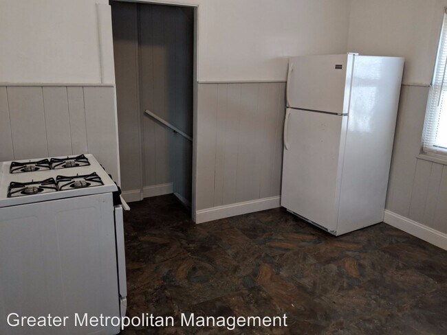 Building Photo - 3 br, 1 bath House - 3205 Searsdale Avenue