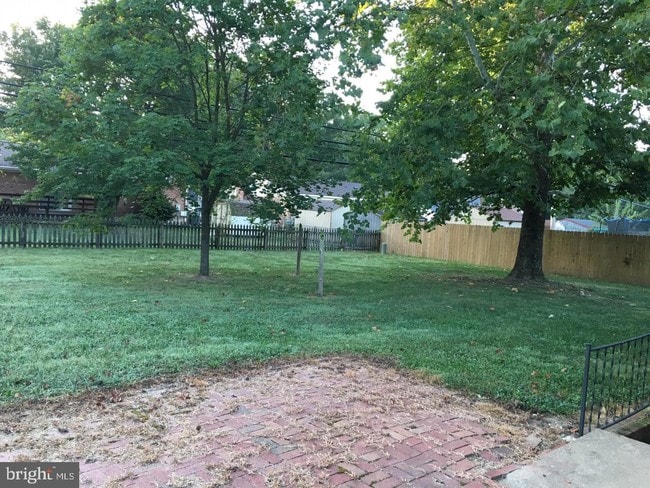 Building Photo - 4111 Redwood Cir