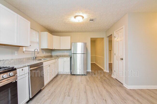 Building Photo - 6692 Etterlee Dr