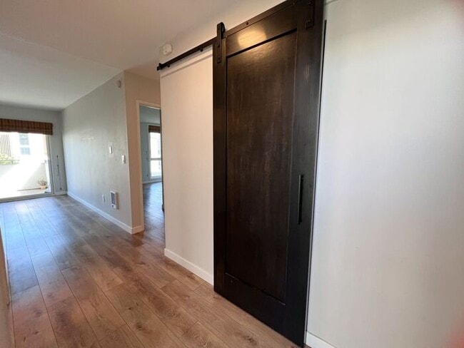 Foto del edificio - Condo Unit Available