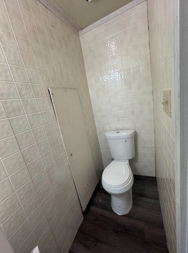 Foto del edificio - Charming 5 Bedroom Home **DEPOSIT SPECIAL!...