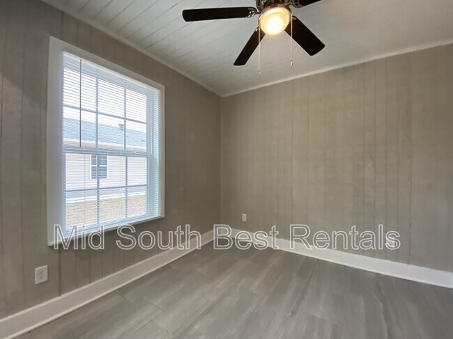 Foto del edificio - 8213 1st St