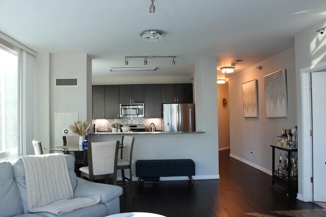 Foto del edificio - 757 N Orleans St